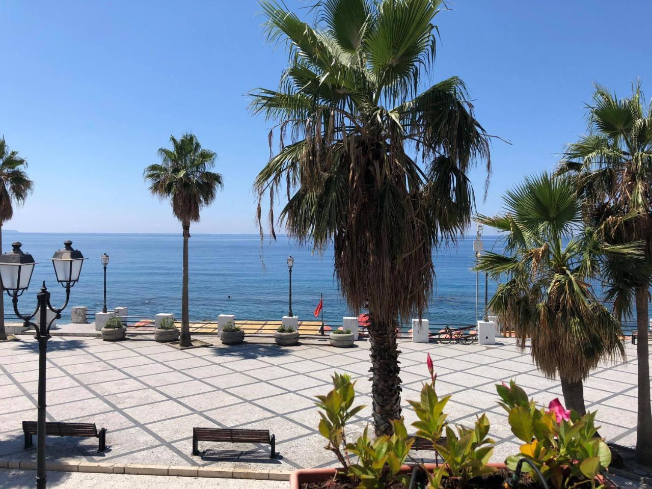 Grand Hotel Victoria Bagnara Calabra Bagian luar foto